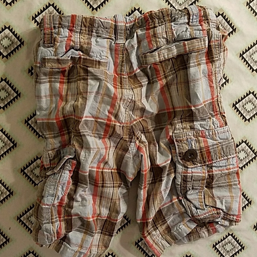 Shorts - Picture 3 of 3